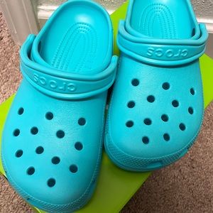 Crocs